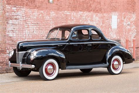 ford deluxe coupe 1940